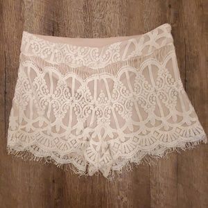 Size M Lace Shorts